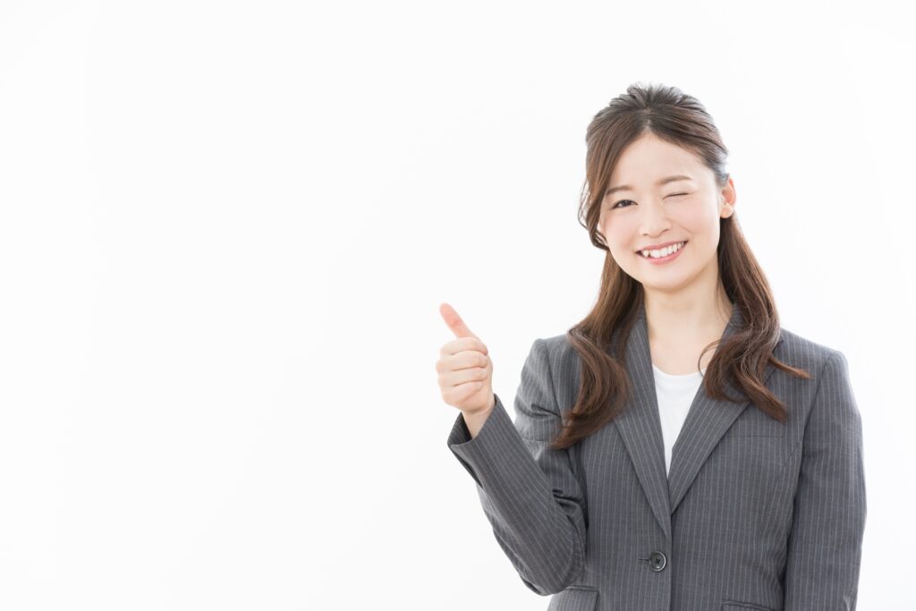 紹介してる女性